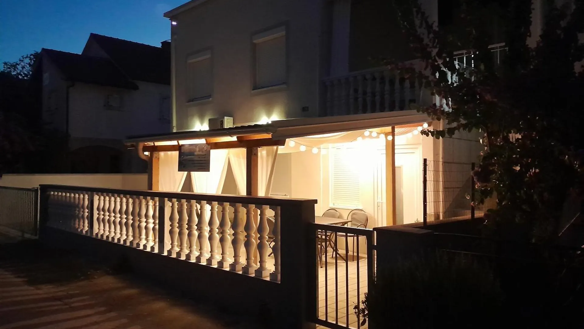 Apartment Apartmani Sidro Privlaka